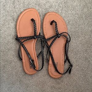 BONGO Women's Black Braided Sandals